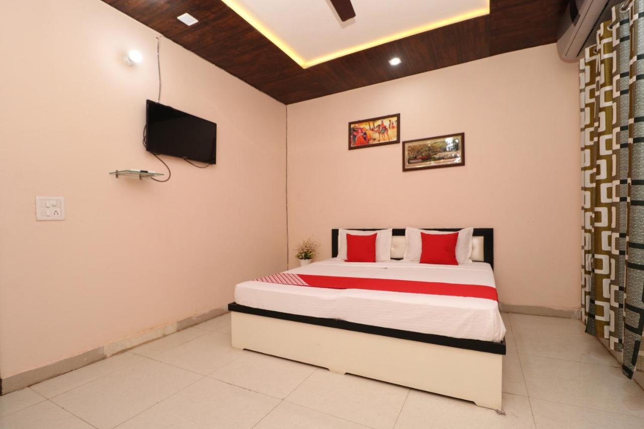 Oyo 28338 New Life Banur Exterior foto