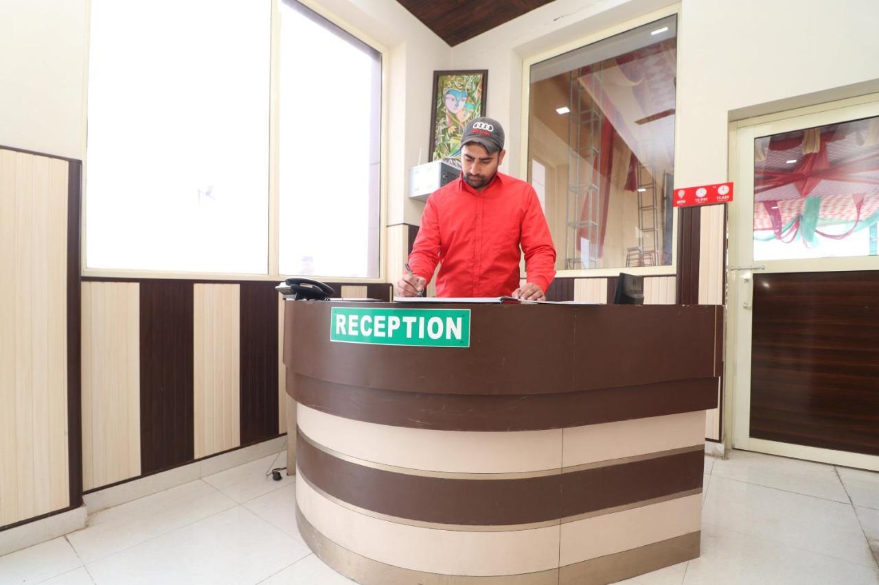 Oyo 28338 New Life Banur Exterior foto